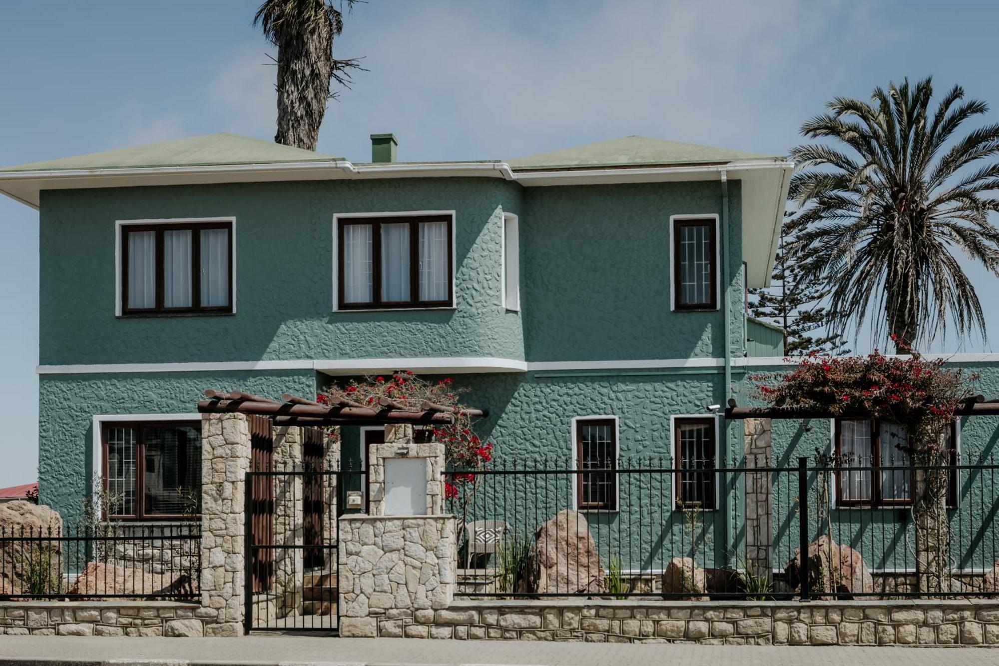 Fritz Manor Bed And Breakfast Swakopmund Exterior foto